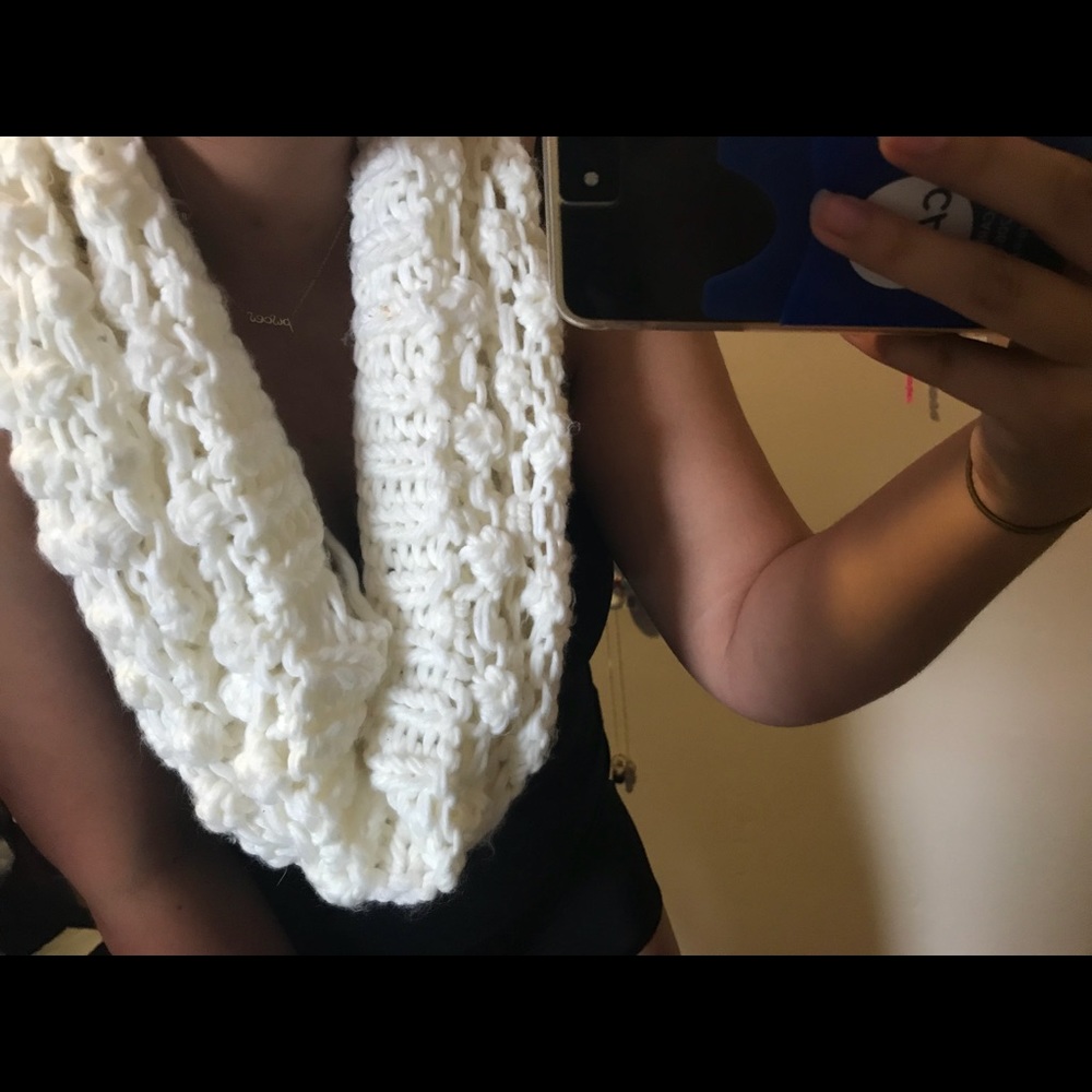Infinity scarf